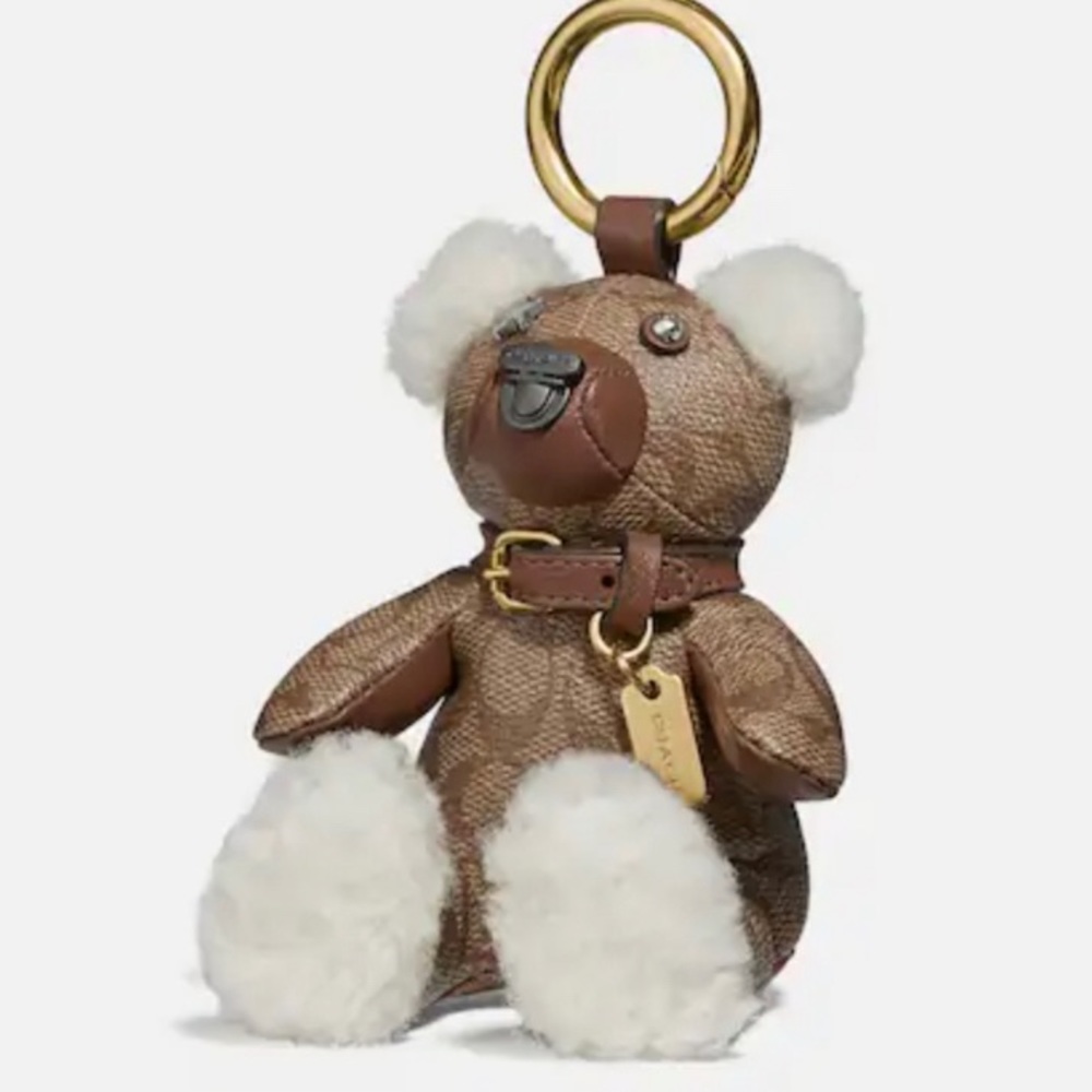 😍Coach Bear Bag Charm In Signature
Canvas